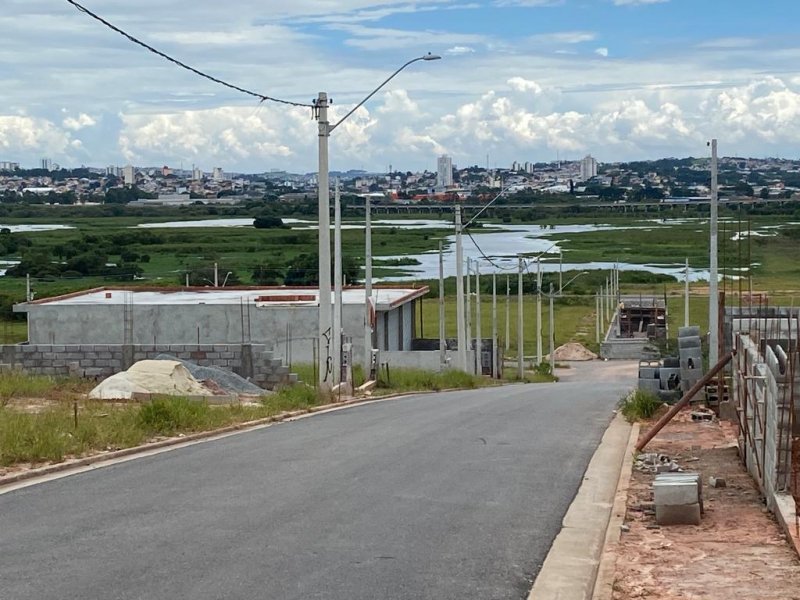 Terrenos, Lotes e Condomínios à venda em New Golden Ville, Uberlândia, MG -  ZAP Imóveis